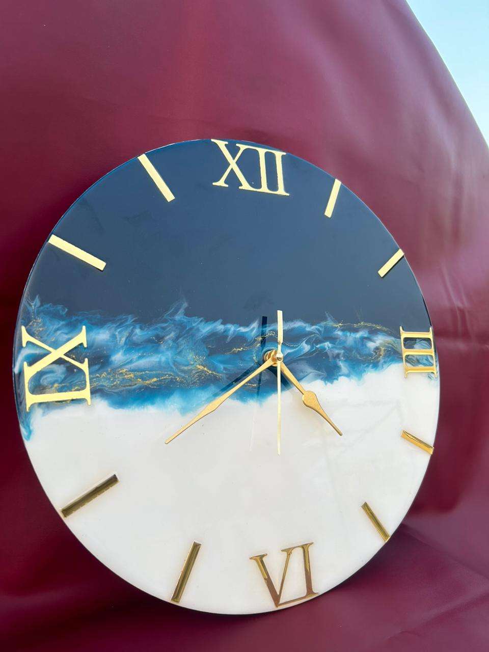 How to make an Epoxy Resin Ocean/Beach clock using a Silicone mold - YouTube
